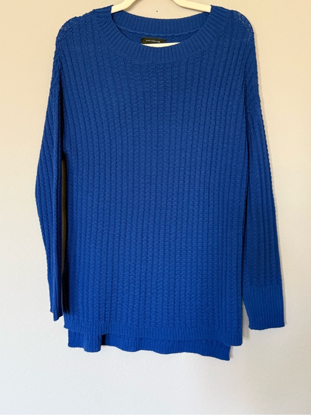 Ann Taylor Cobalt Blue Ribbed Wool Blend Crewneck Sweater Long Sleeve - Picture 2 of 7